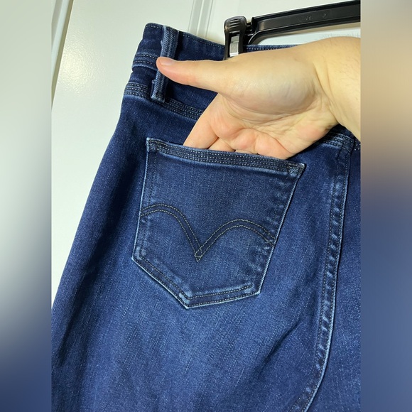 Levi’s Women’s 529 Curvy Bootcut Dark Wash Pockets Casual Stretch Jeans Sz 12 - Picture 14 of 16